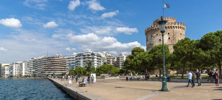 Θεσσαλονίκη: «Λαβράκια» φοροδιαφυγής -Σε καφέ, οίκο τελετών, πάρκινγκ